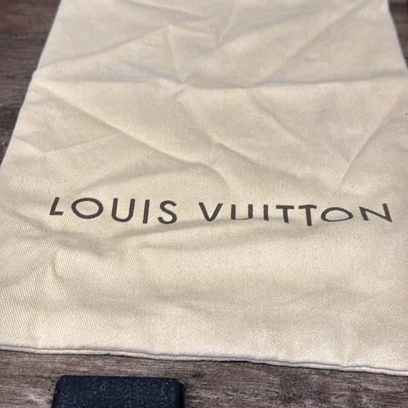 LV Louis Vuitton Authentic Designer Drawstring Shoe Dustbag Set of 2 Unisex - Picture 6 of 17